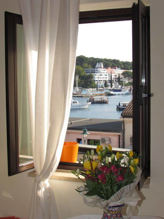 Guest House Pina Rovinj Exterior photo